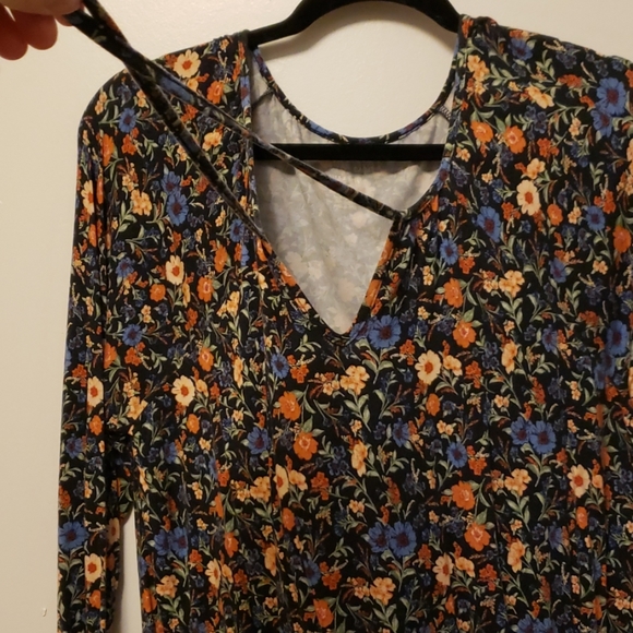 American Eagle Top - Picture 2 of 6